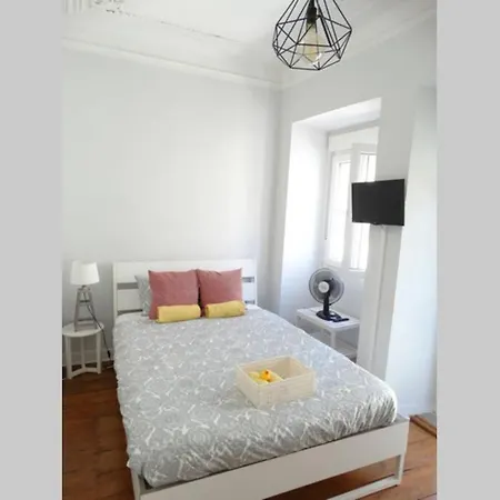 3 Bedrooms Ap In Graca - Great For Families&groups Лісабон